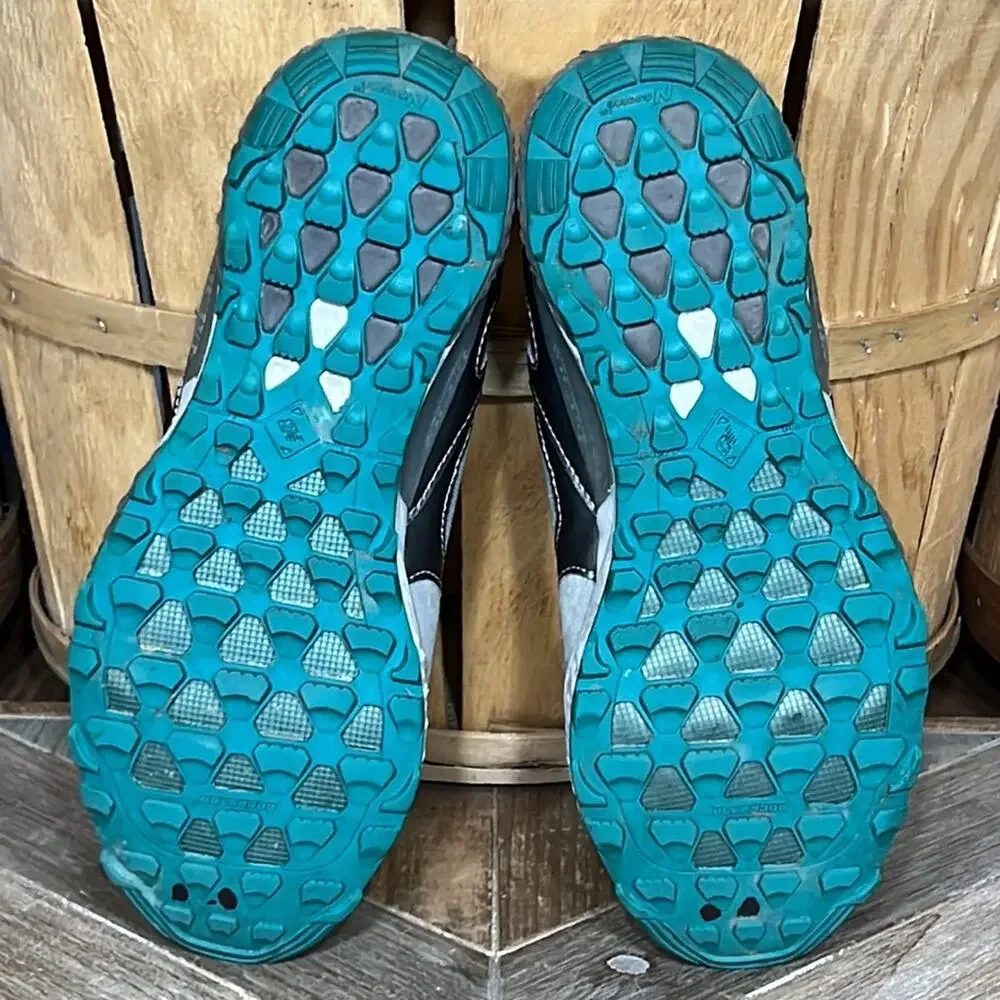New Balance 1110 Silver Teal Gray Trail Running Shoes Sneakers Womens Size 8 B
